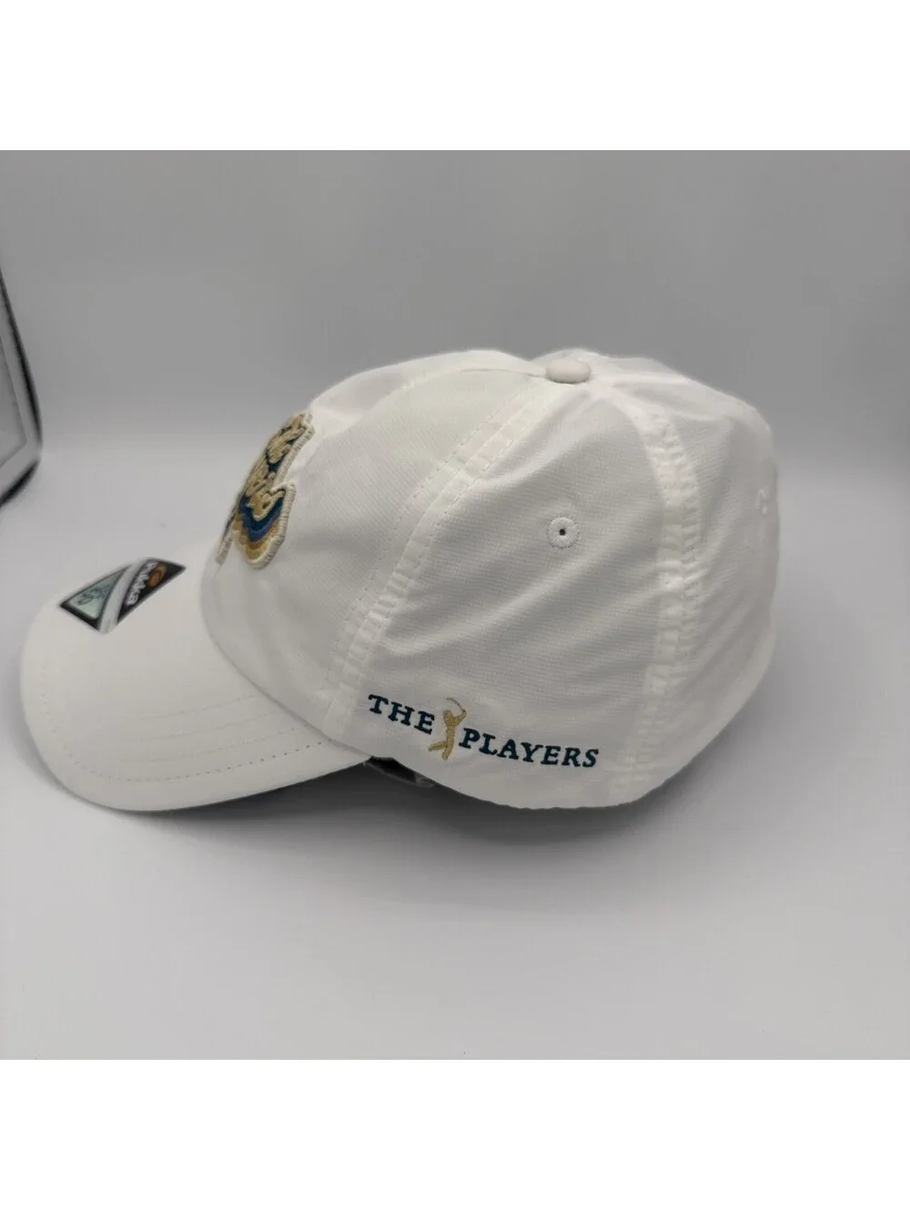 Pukka players white